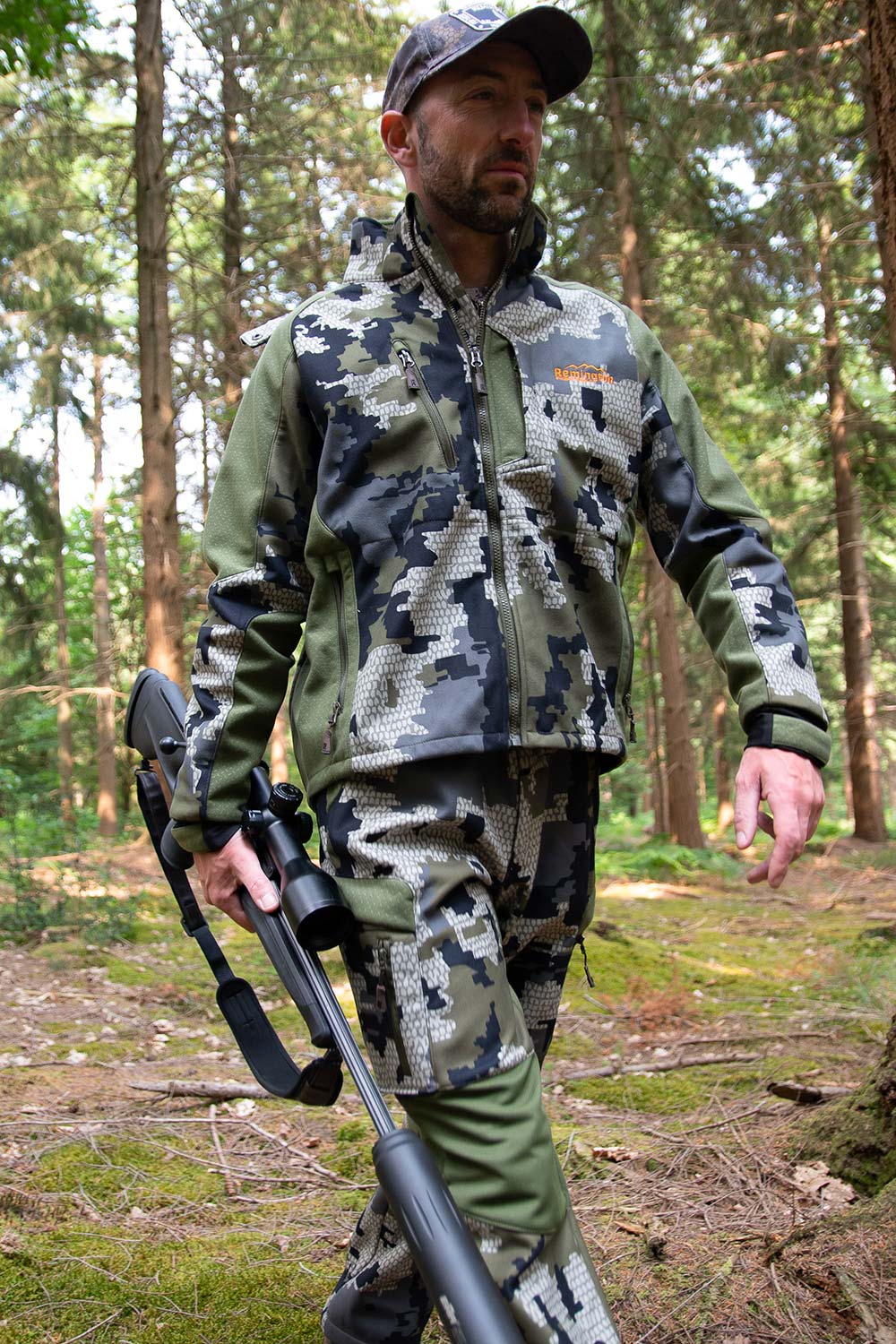 Tenue pour la chasse du grand gibier avec des camos ultras sympa Tenue pour la chasse du grand gibier avec des camos ultras sympa