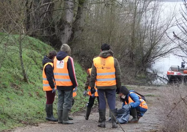"J'aime la Nature Propre 2026 : 17 000 m³ de déchets évacués par 160 000 citoyens"