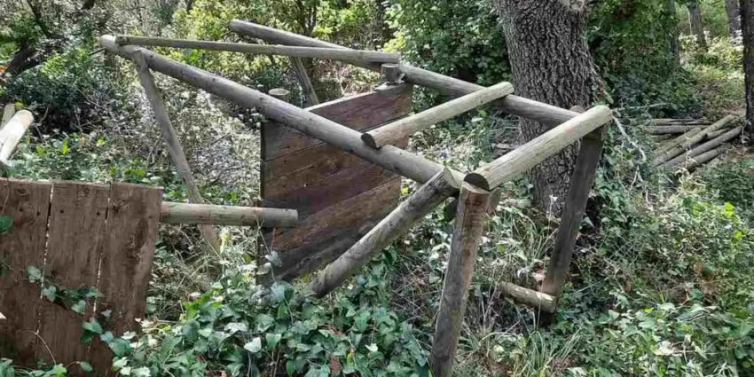 "Hautes-Pyrénées : des miradors sabotés, la sécurité des chasseurs visée"