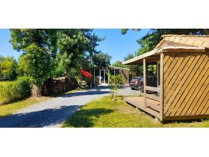 Vends chalets pour domaine de chasse