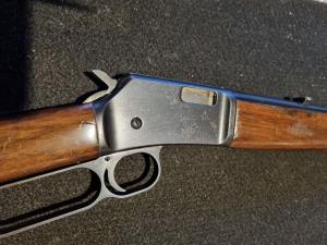 Jolie  carabine Miroku 22 style Western