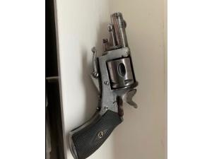 revolver type velodog Belge cal.320