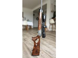 Magnifique Blaser R8 luxe grade 9 !