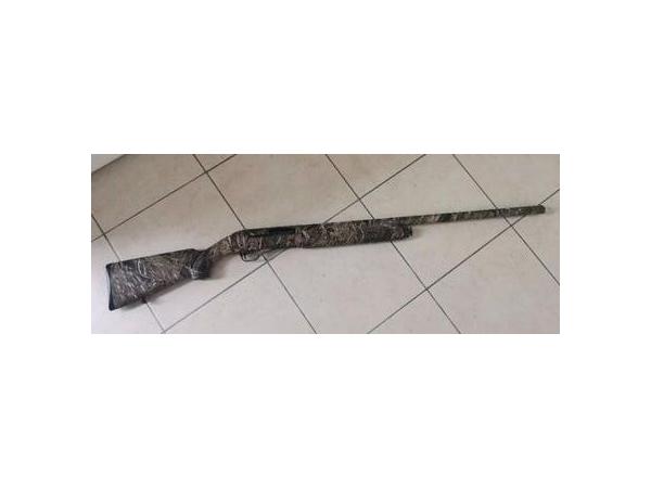 Fusil semi automatique camouflage 12/76 chokes int.