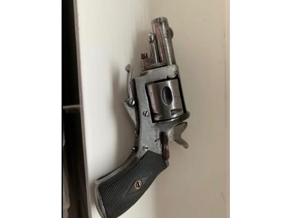 revolver type velodog Belge cal.320