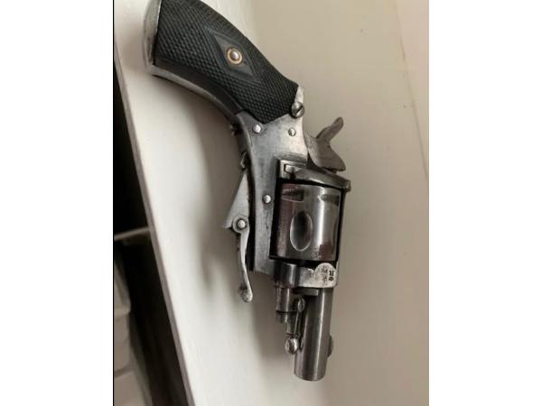 revolver type velodog Belge cal.320