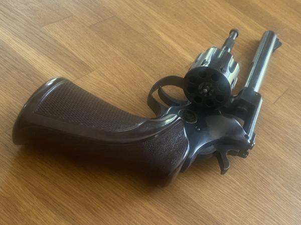 Révolver ARMINIUS 22 LR