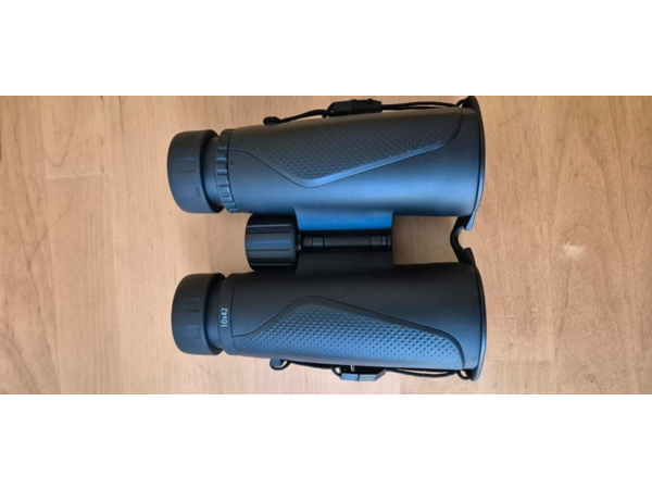 Jumelles de Zeiss TERRA ED 10X42 Noir