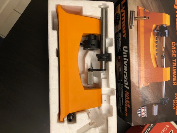 Raccourcisseur de douilles Universal case Trimmer Lyman