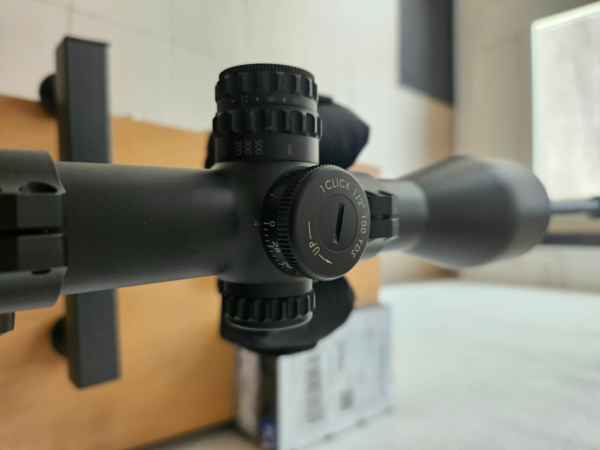 Lunette Vector Optics Continental 2-16x50i