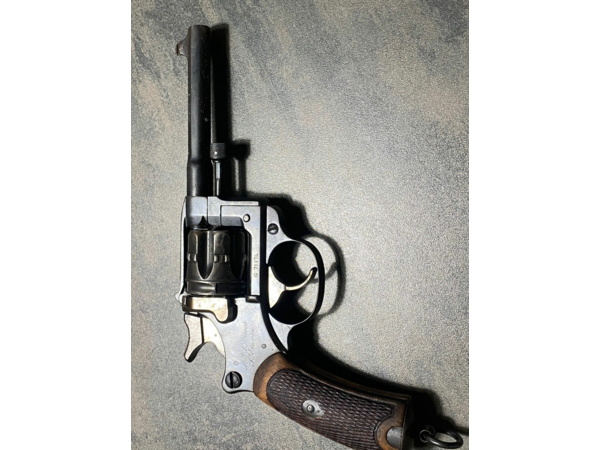 Révolver St Etienne 1892