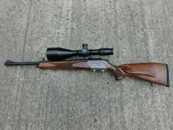 Blaser R93 Luxe avec lunette Zeiss 6-24x72