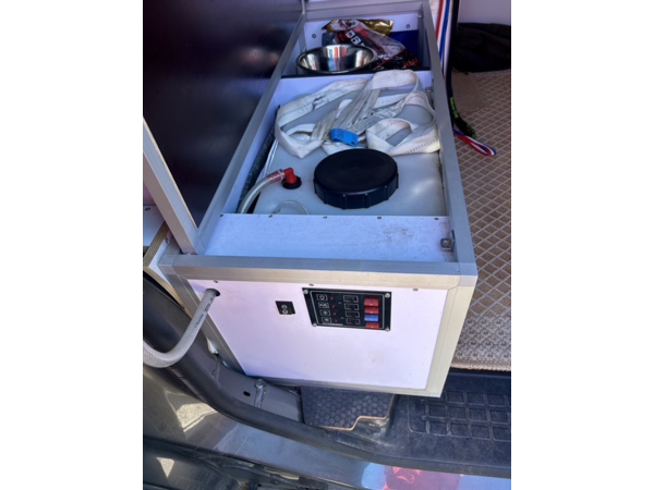 PEUGEOT EXPERT EQUIPE CAISSE BRAVEUR