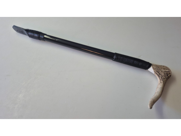 fouet de chasse + casquette