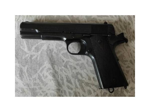 Colt 1911 (Original)