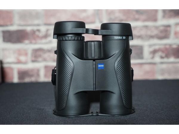 Zeiss Terra ED 42 10x42 Noir Binocular