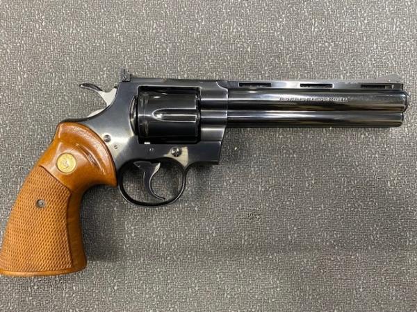 Colt Python (6“)