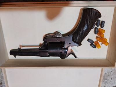 catégorie D revolver à broche type lefaucheux 7mm