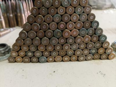 235 etuis calibres divers à recharger !!
