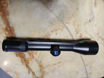 Vends lunette Zeiss Diavari VM à rail interne 2,5-10X50 rét.60 lumineux