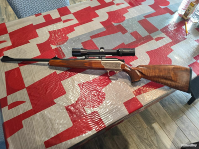 Blaser R93 finition luxe en calibre 9.3x62