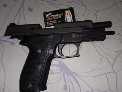 Sig Sauer P226 Navy Seal calibre 9x19 parabellum