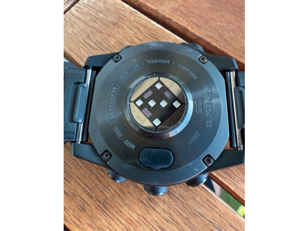 Montre Garmin Fenix 8 51mm Sapphire solar